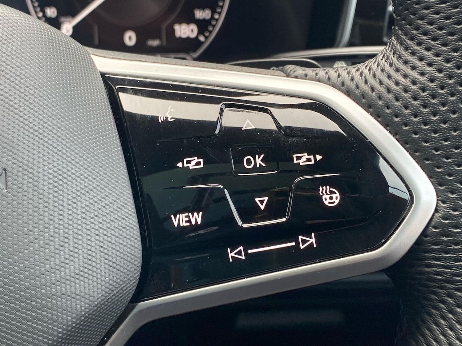 Used Volkswagen Touareg 2023 for sale - 76778320: Photo 26