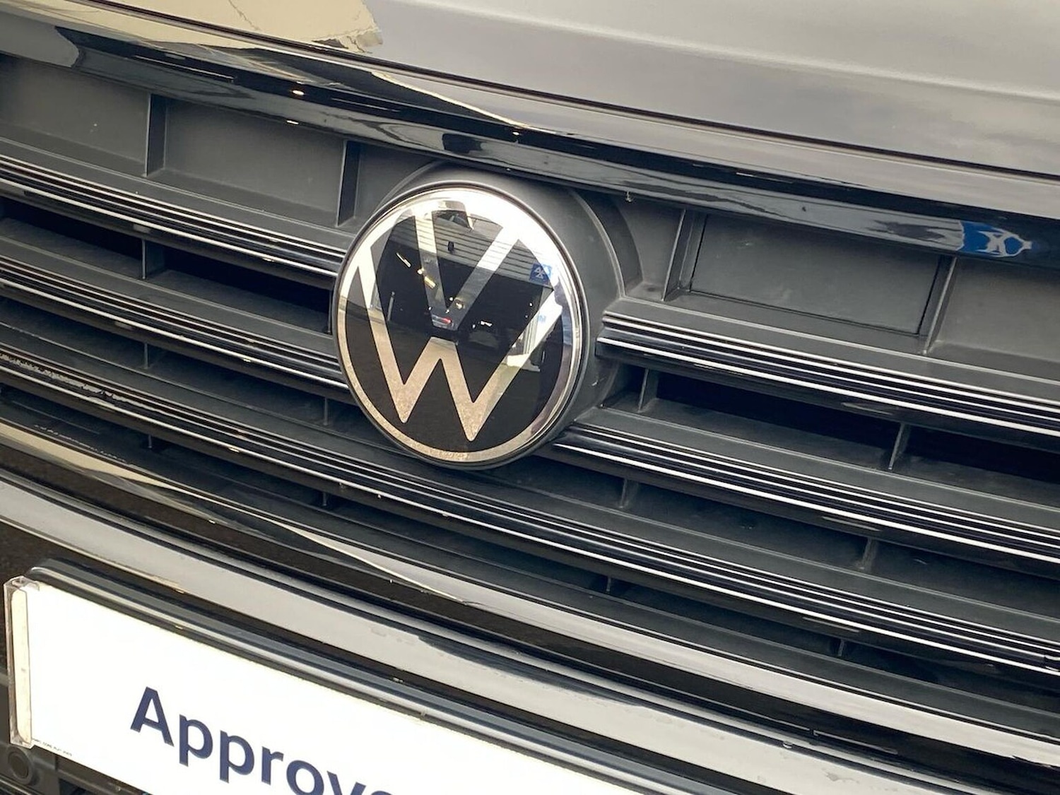 Used Volkswagen Touareg 2023 for sale - 76778320: Photo 33