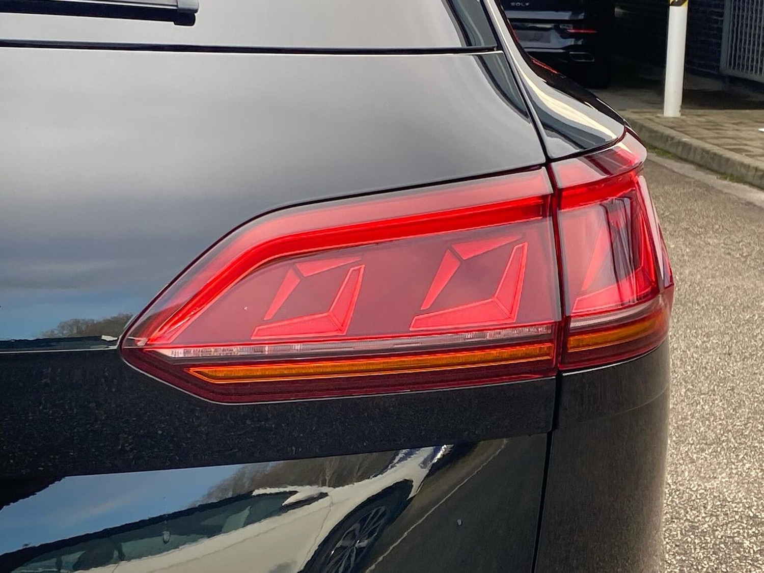 Used Volkswagen Touareg 2023 for sale - 76778320: Photo 36