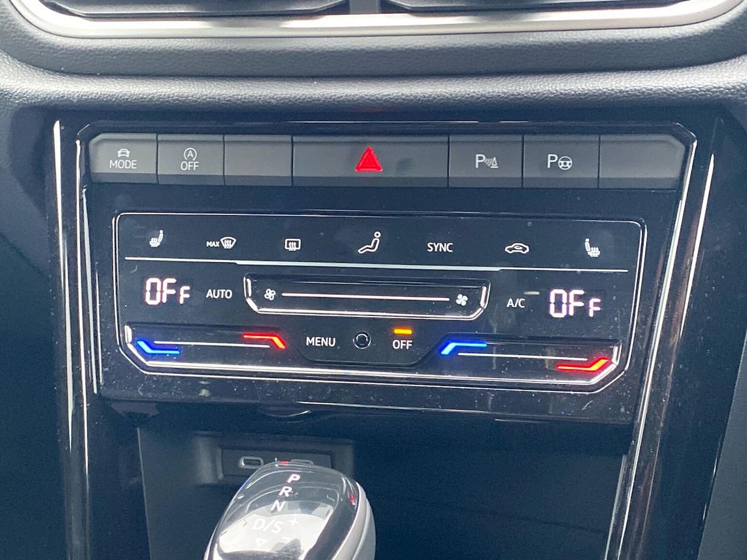 Used Volkswagen T-Roc 2025 for sale - 76237092: Photo 12