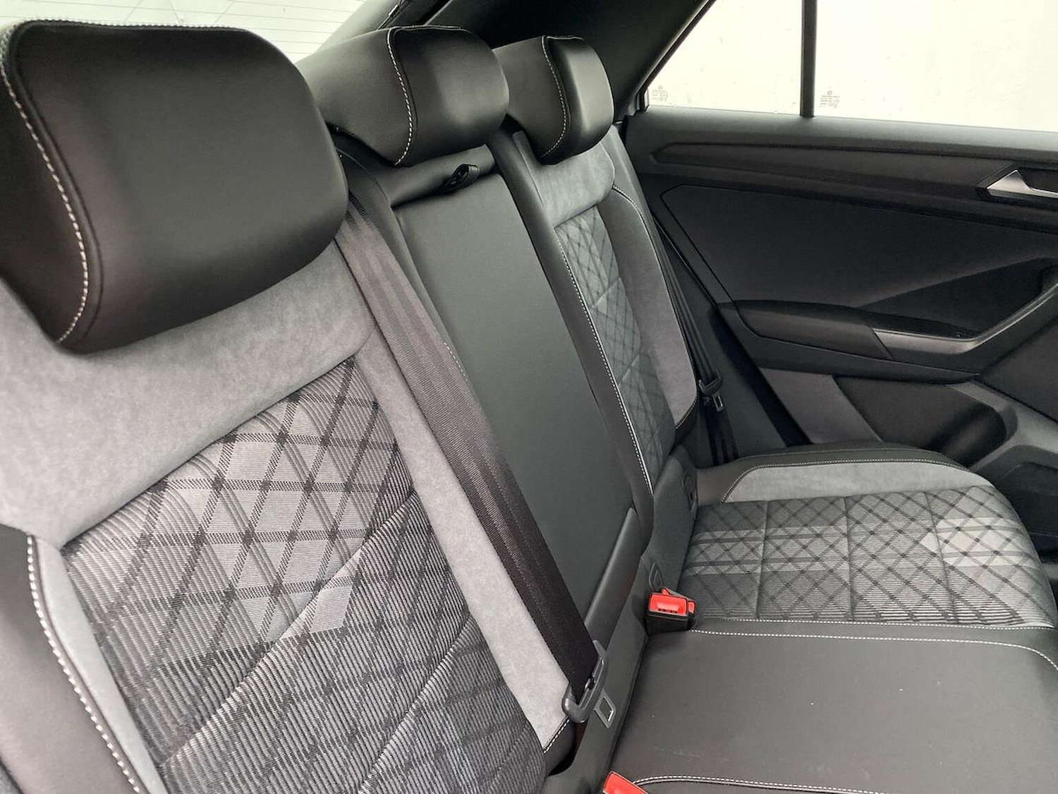 Used Volkswagen T-Roc 2025 for sale - 76237092: Photo 16