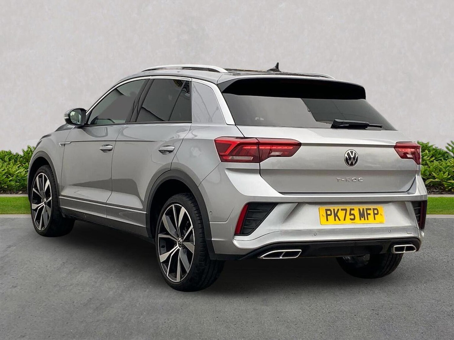 Used Volkswagen T-Roc 2025 for sale - 76237092: Photo 2