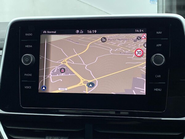 Used Volkswagen T-Roc 2025 for sale - 76237092: Photo 24