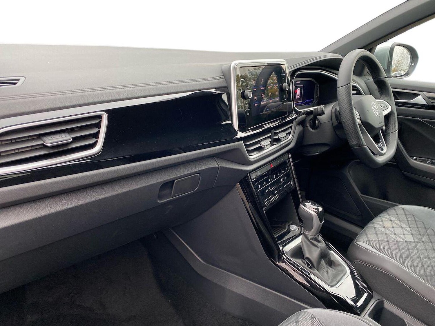 Used Volkswagen T-Roc 2025 for sale - 76237092: Photo 7