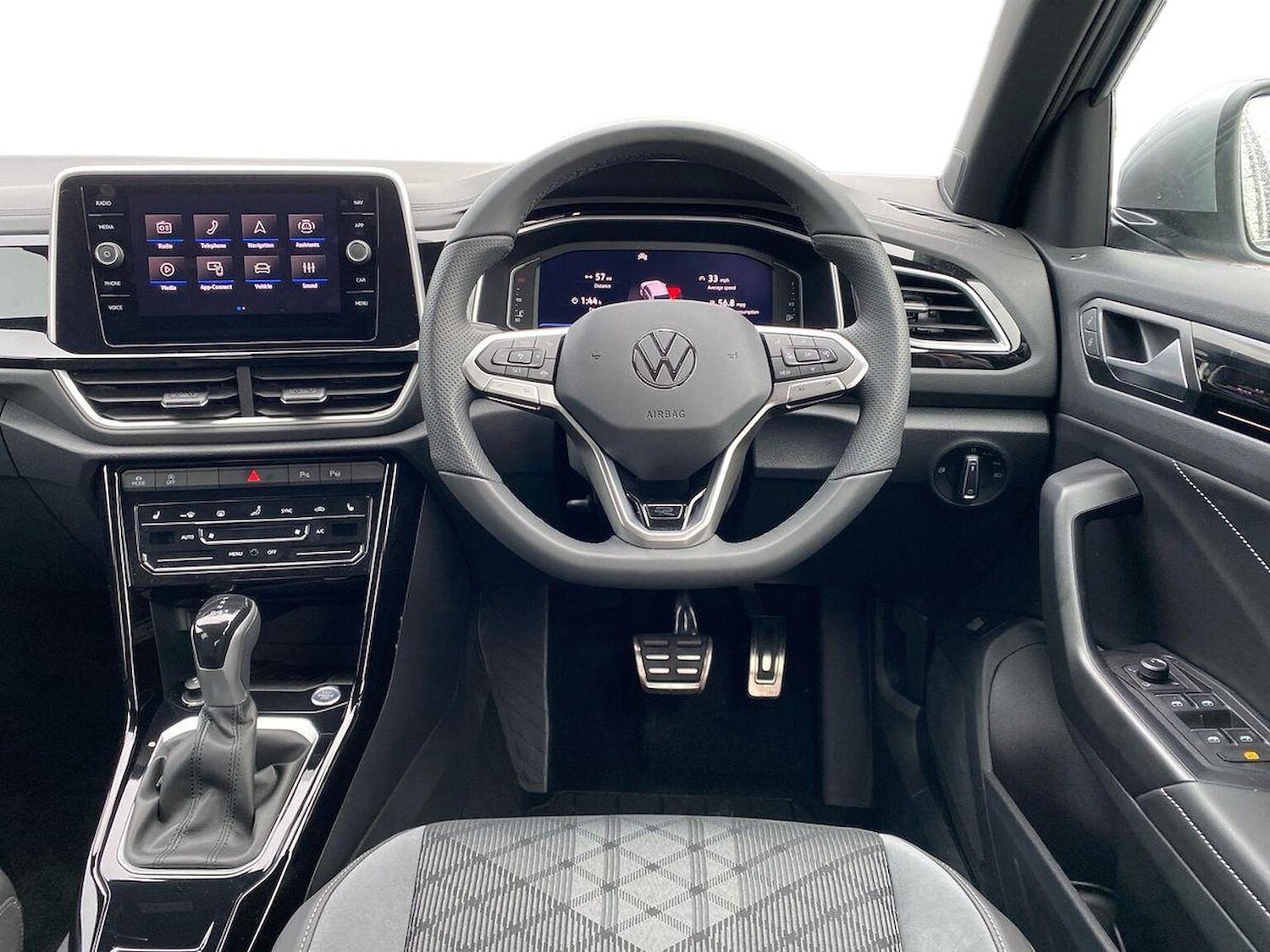 Used Volkswagen T-Roc 2025 for sale - 76237092: Photo 9