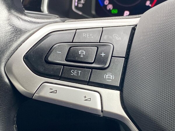 Used Volkswagen T-Roc 2023 for sale - 75497745: Photo 27