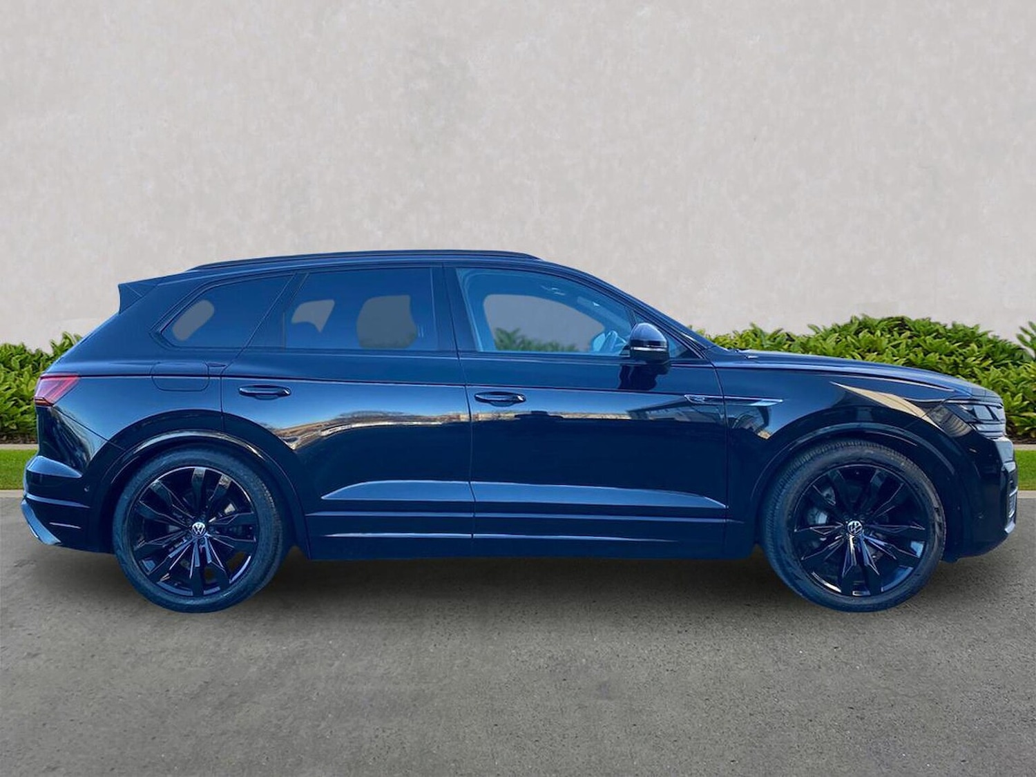 Used Volkswagen Touareg 2022 for sale - 76918948: Photo 3