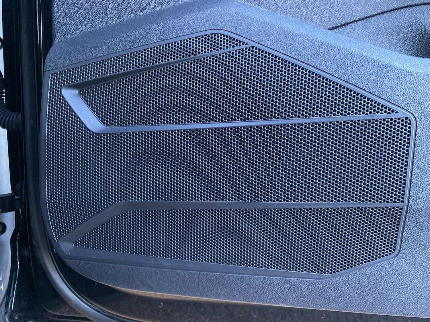 Used Volkswagen Touareg 2022 for sale - 76918948: Photo 31