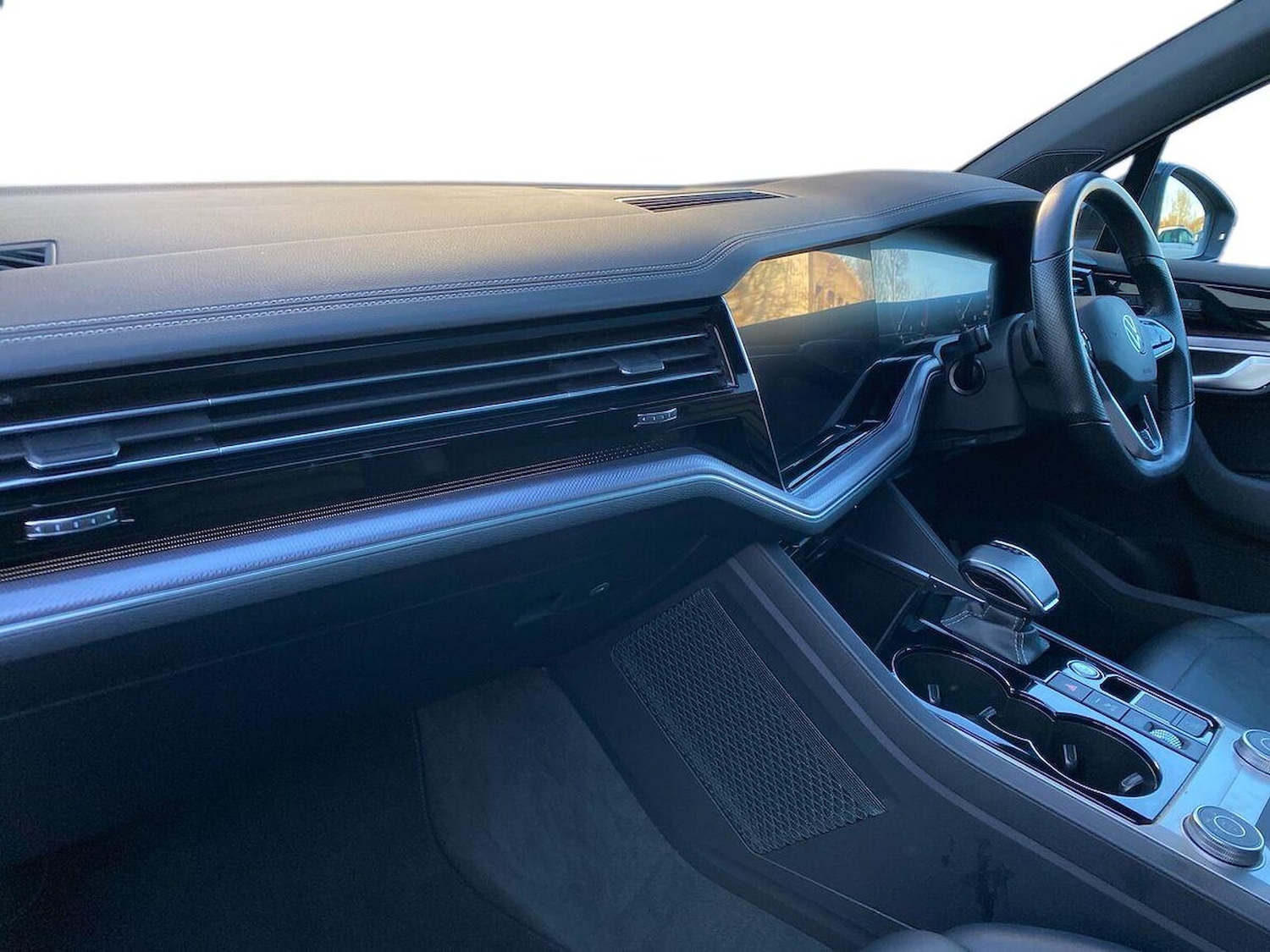 Used Volkswagen Touareg 2022 for sale - 76918948: Photo 7