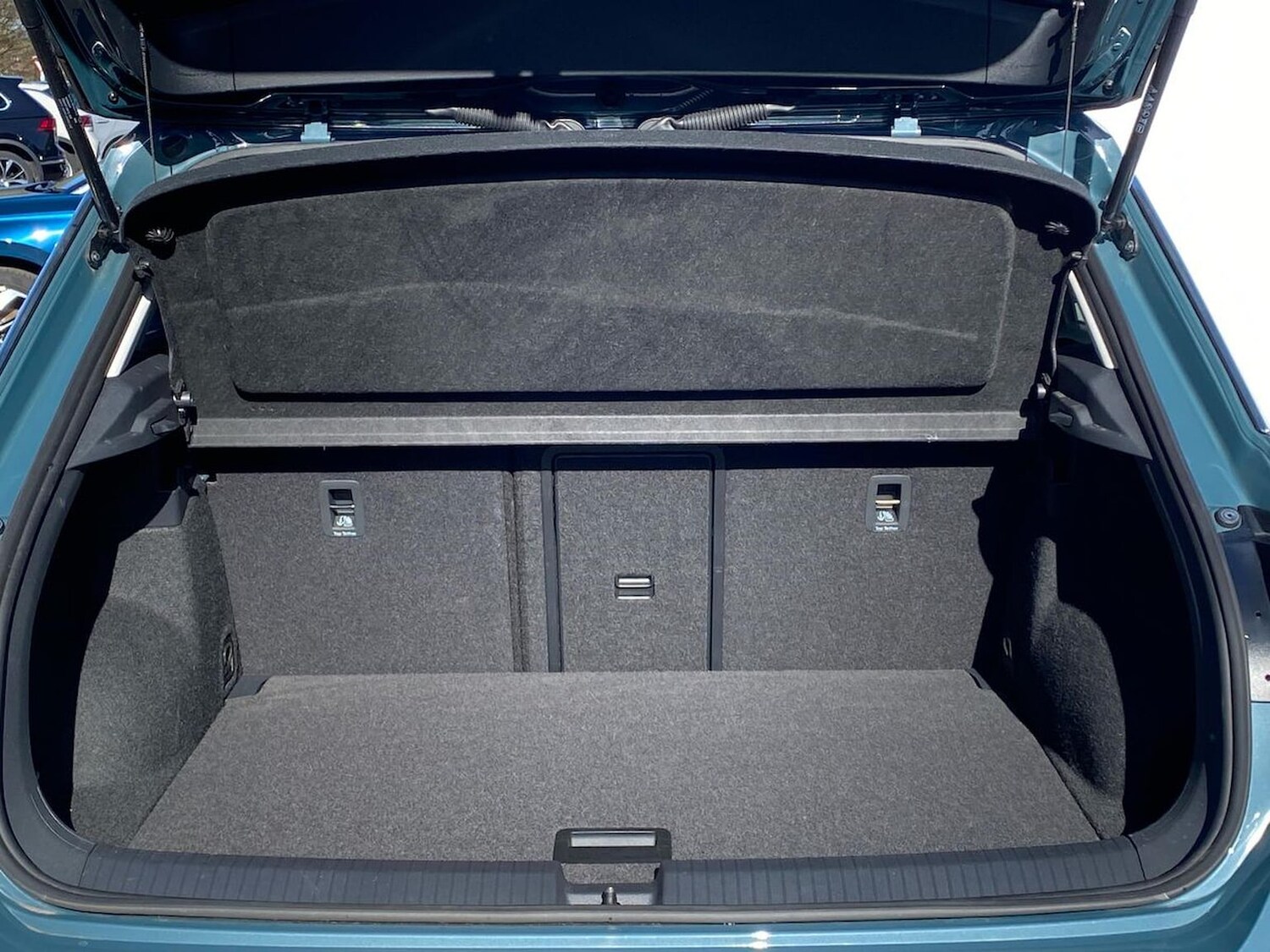 Used Volkswagen T-Roc 2023 for sale - 78195920: Photo 17