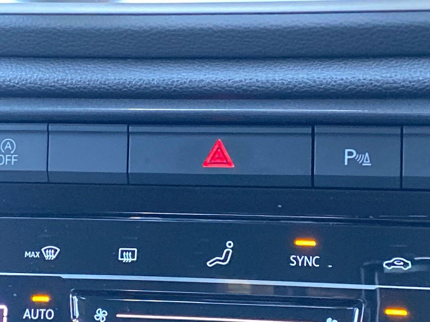 Used Volkswagen T-Roc 2023 for sale - 78195920: Photo 22