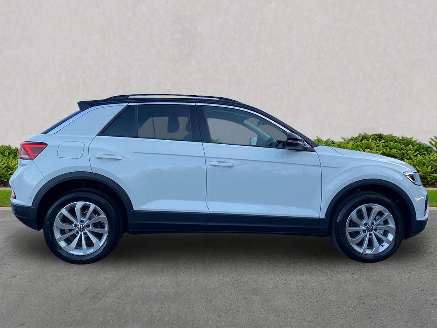 Used Volkswagen T-Roc 2025 for sale - 77488125: Photo 3