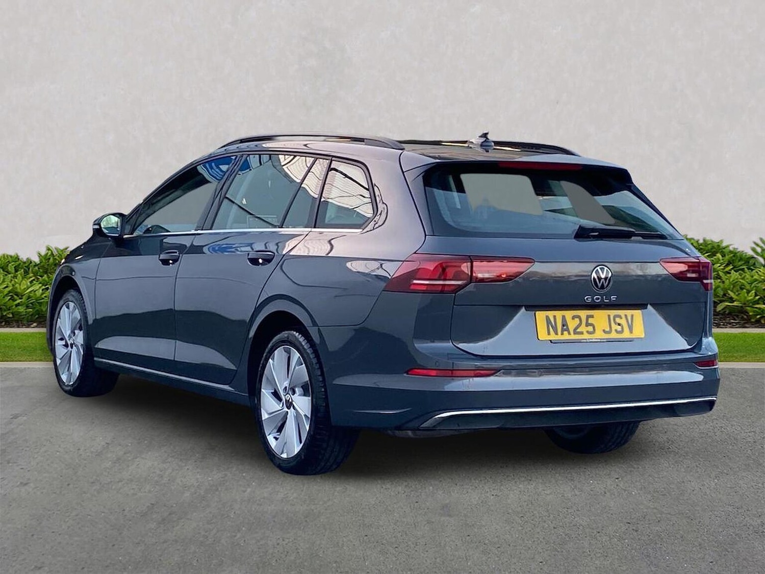 Used Volkswagen Golf 2025 for sale - 77008281: Photo 2