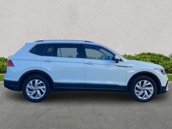 Used Volkswagen Tiguan Allspace 2023 for sale - 78060591: Photo