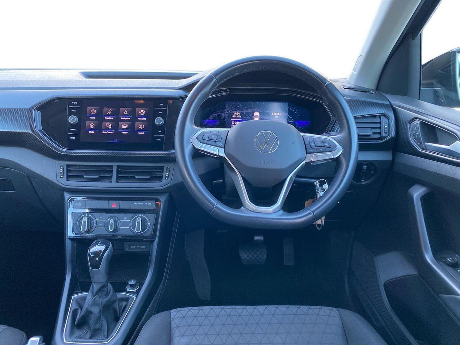 Used Volkswagen T-Cross 2022 for sale - 77792946: Photo 9