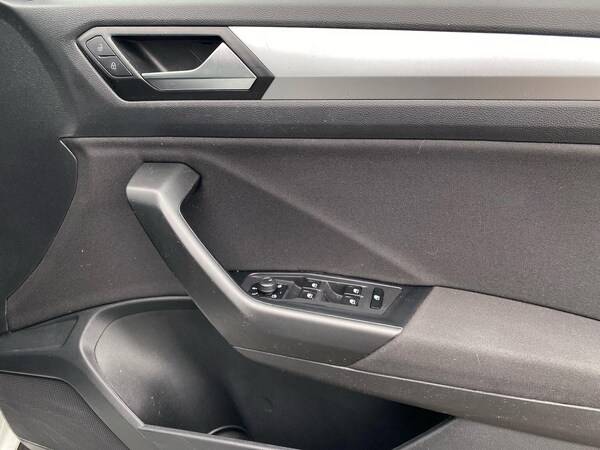 Used Volkswagen T-Roc 2022 for sale - 76182448: Photo 21