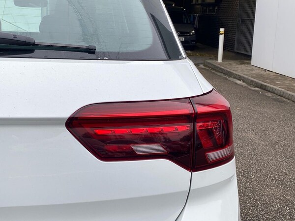 Used Volkswagen T-Roc 2022 for sale - 76182448: Photo 32