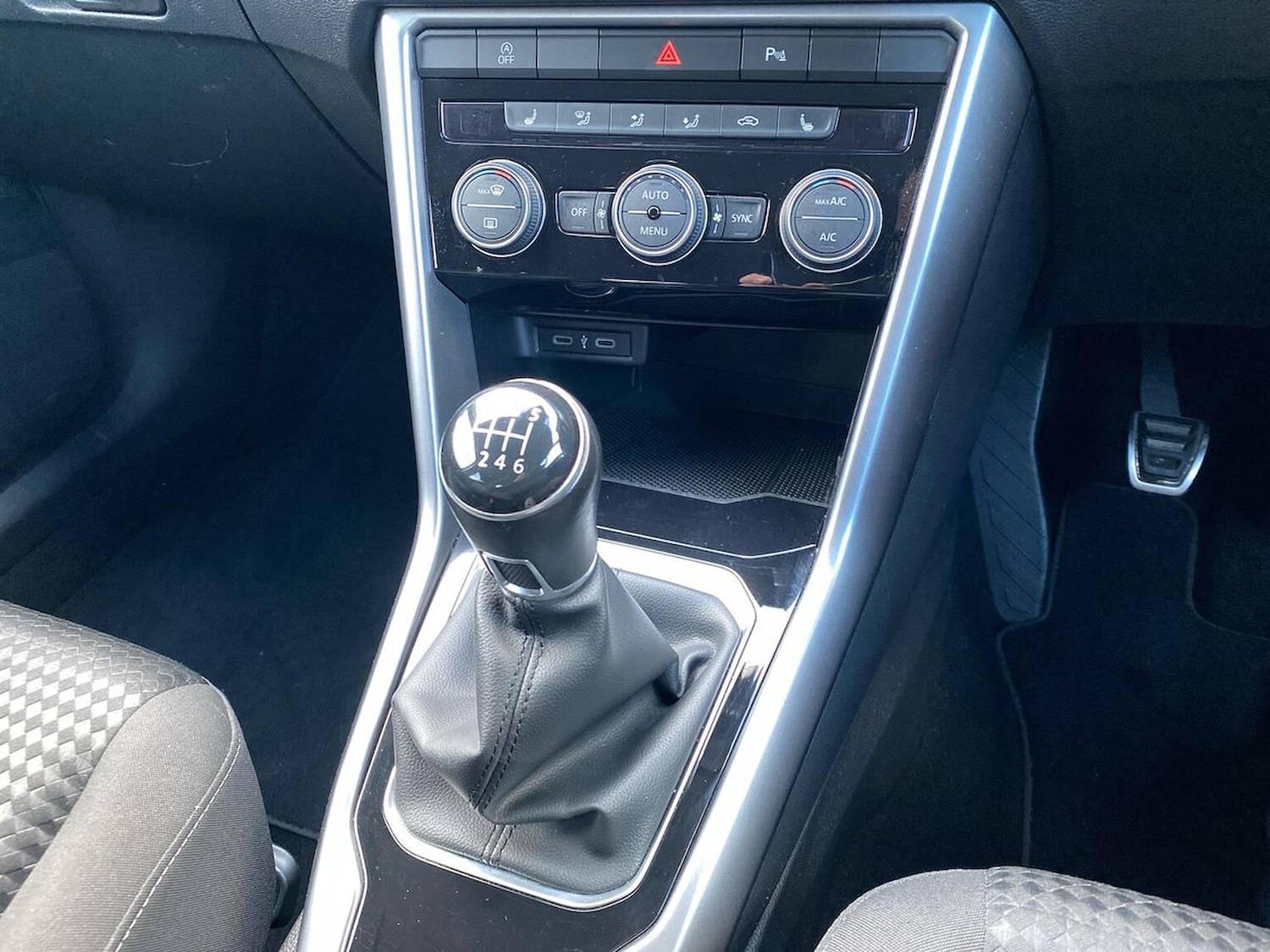 Used Volkswagen T-Roc 2021 for sale - 76628212: Photo 13