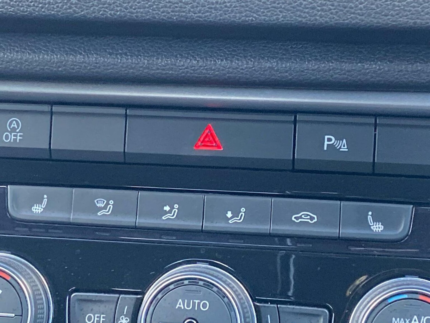 Used Volkswagen T-Roc 2021 for sale - 76628212: Photo 22