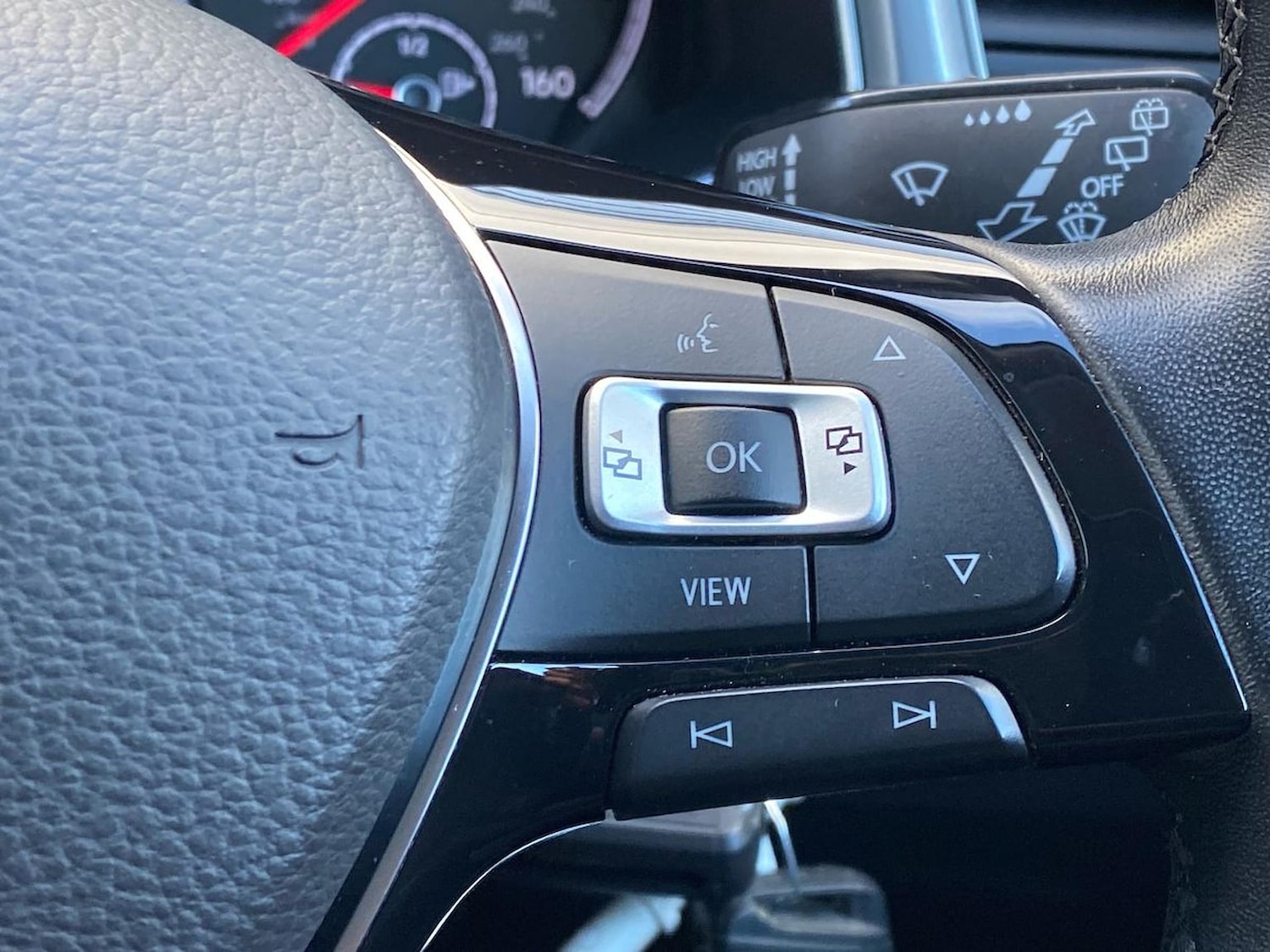 Used Volkswagen T-Roc 2021 for sale - 76628212: Photo 26