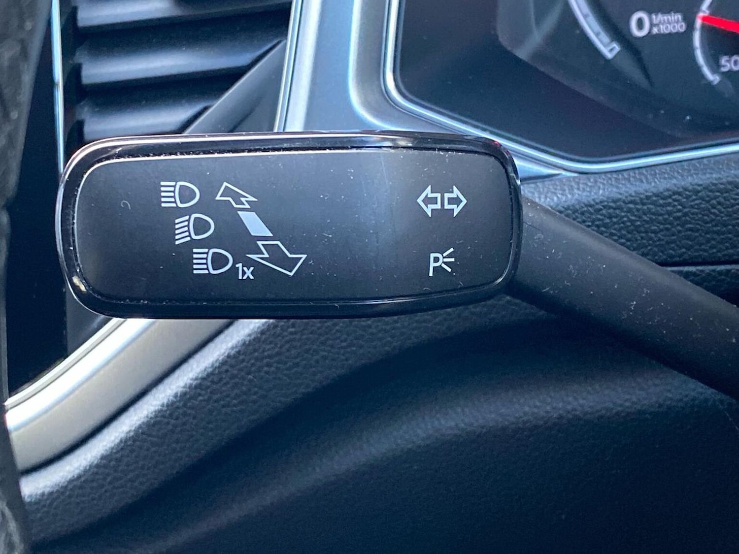 Used Volkswagen T-Roc 2021 for sale - 76628212: Photo 29