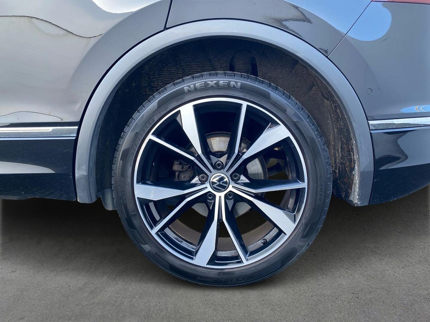 Used Volkswagen Tiguan 2023 for sale - 78195898: Photo 6