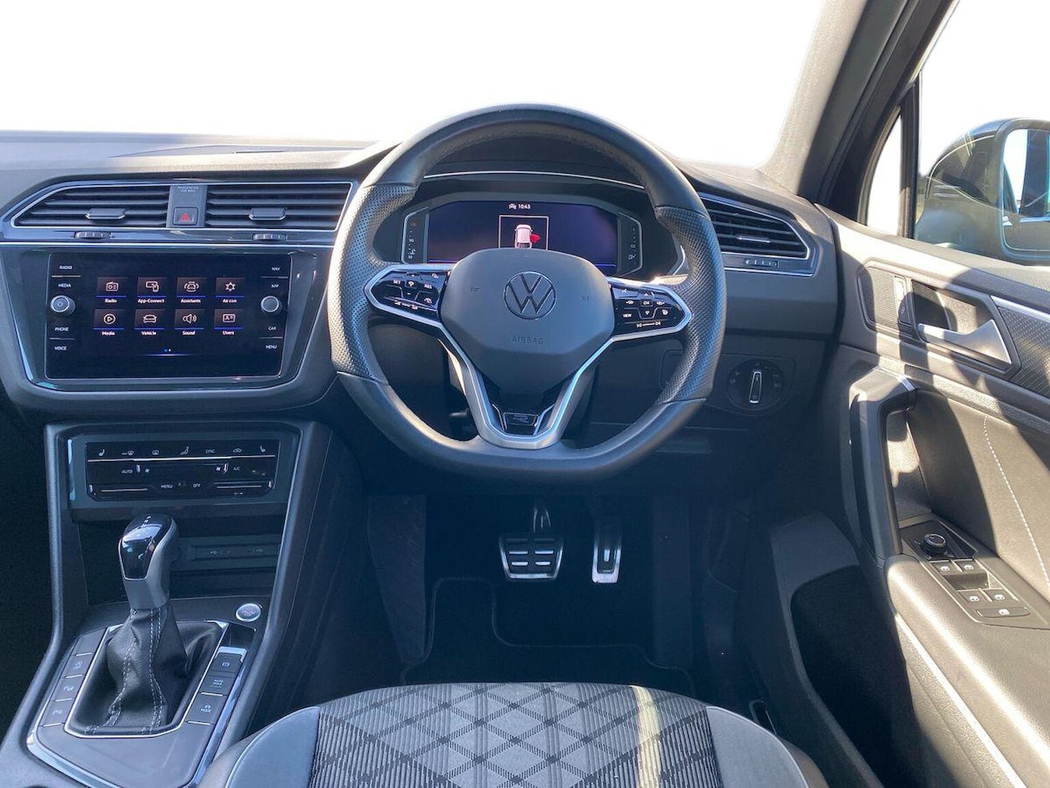 Used Volkswagen Tiguan 2023 for sale - 78195898: Photo 9