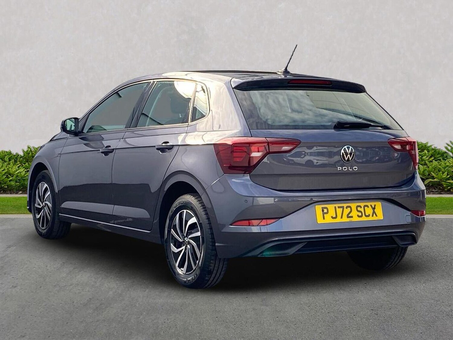 Used Volkswagen Polo 2022 for sale - 76149475: Photo 2