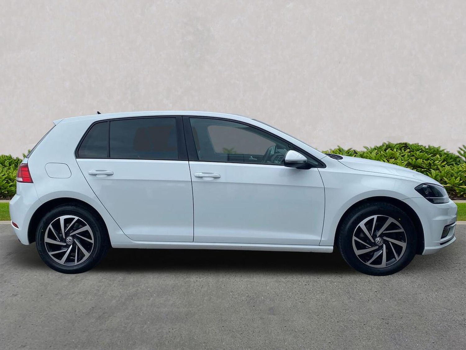 Used Volkswagen Golf 2019 for sale - 76149474: Photo 3