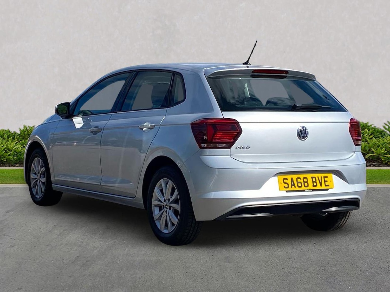 Used Volkswagen Polo 2018 for sale - 78194822: Photo 2