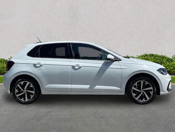 Used Volkswagen Polo 2024 for sale - 78997860: Photo