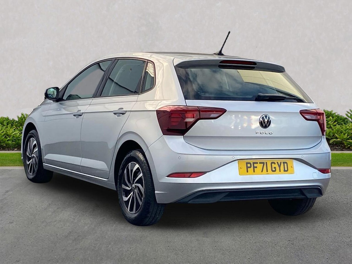 Used Volkswagen Polo 2022 for sale - 76860023: Photo 2