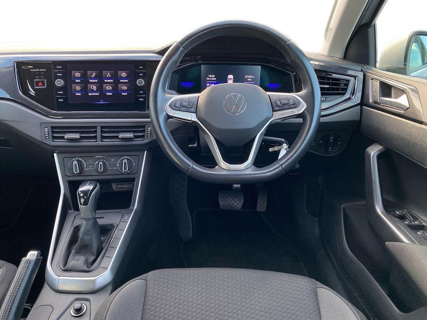 Used Volkswagen Polo 2022 for sale - 76860023: Photo 9