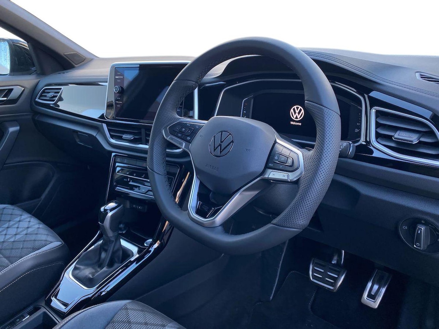 Used Volkswagen T-Roc 2025 for sale - 77488121: Photo 15