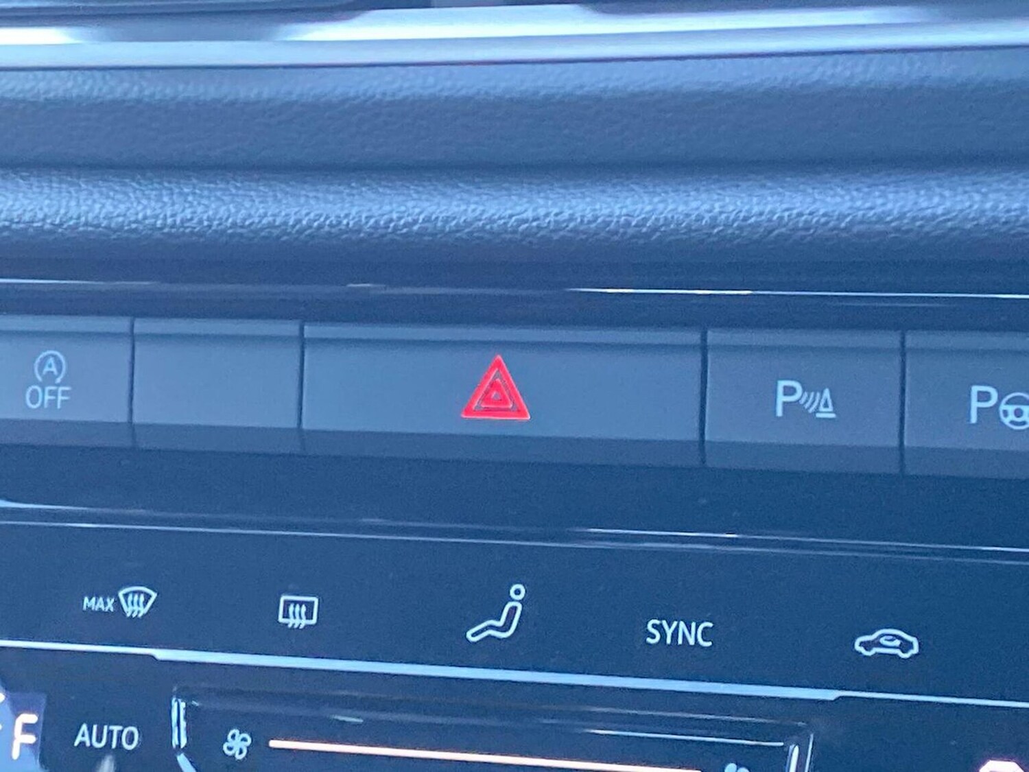 Used Volkswagen T-Roc 2025 for sale - 77488121: Photo 22