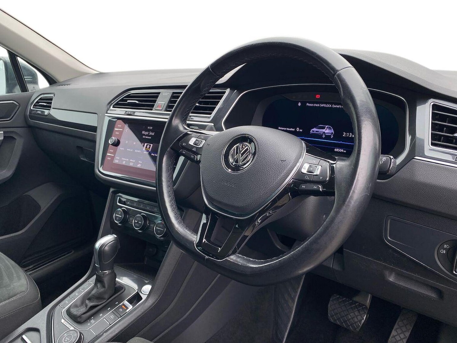 Used Volkswagen Tiguan 2018 for sale - 76011042: Photo 15