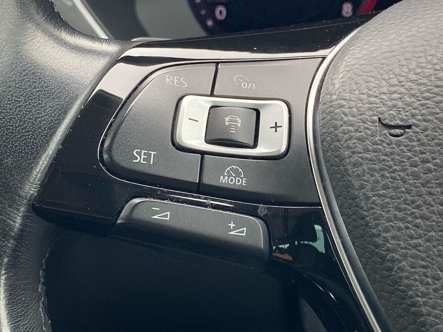 Used Volkswagen Tiguan 2018 for sale - 76011042: Photo 27