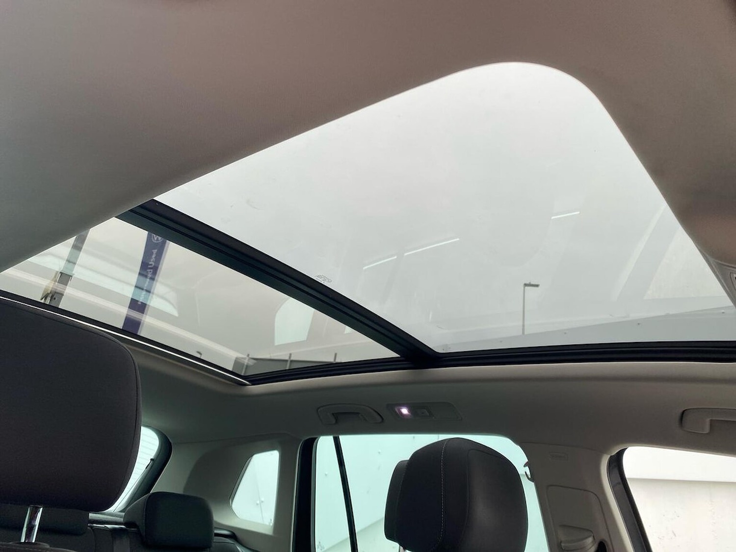 Used Volkswagen Tiguan 2018 for sale - 76011042: Photo 32