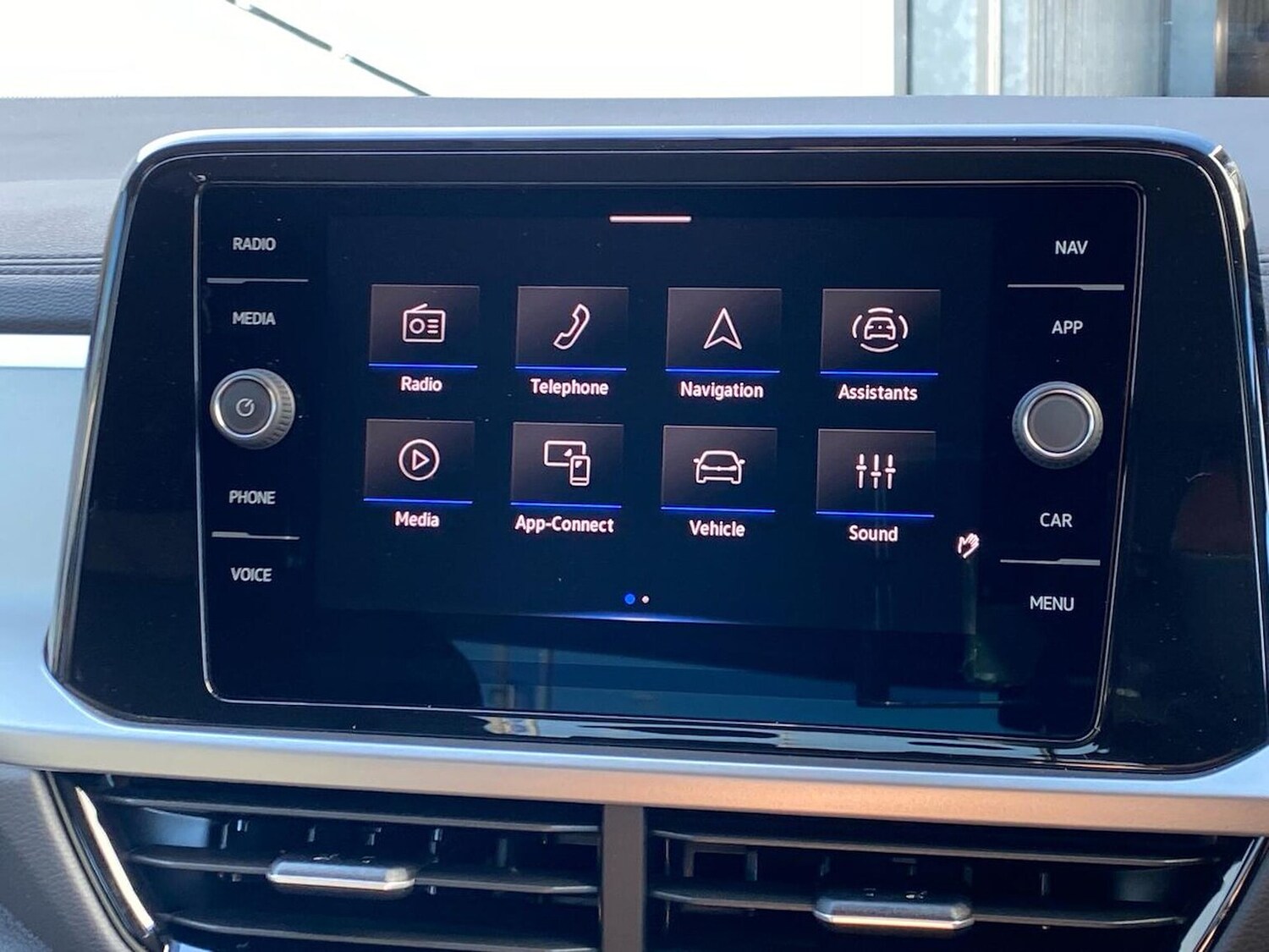 Used Volkswagen T-Roc 2025 for sale - 76142969: Photo 11