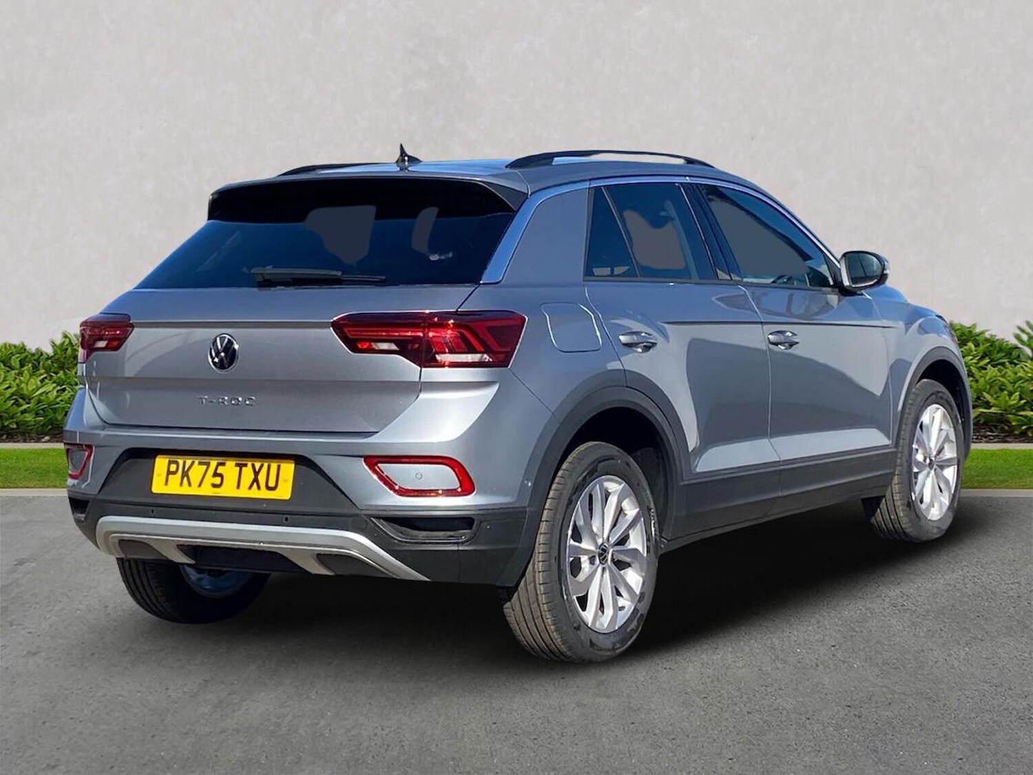 Used Volkswagen T-Roc 2025 for sale - 76142969: Photo 18