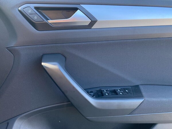 Used Volkswagen T-Roc 2025 for sale - 76142969: Photo 21