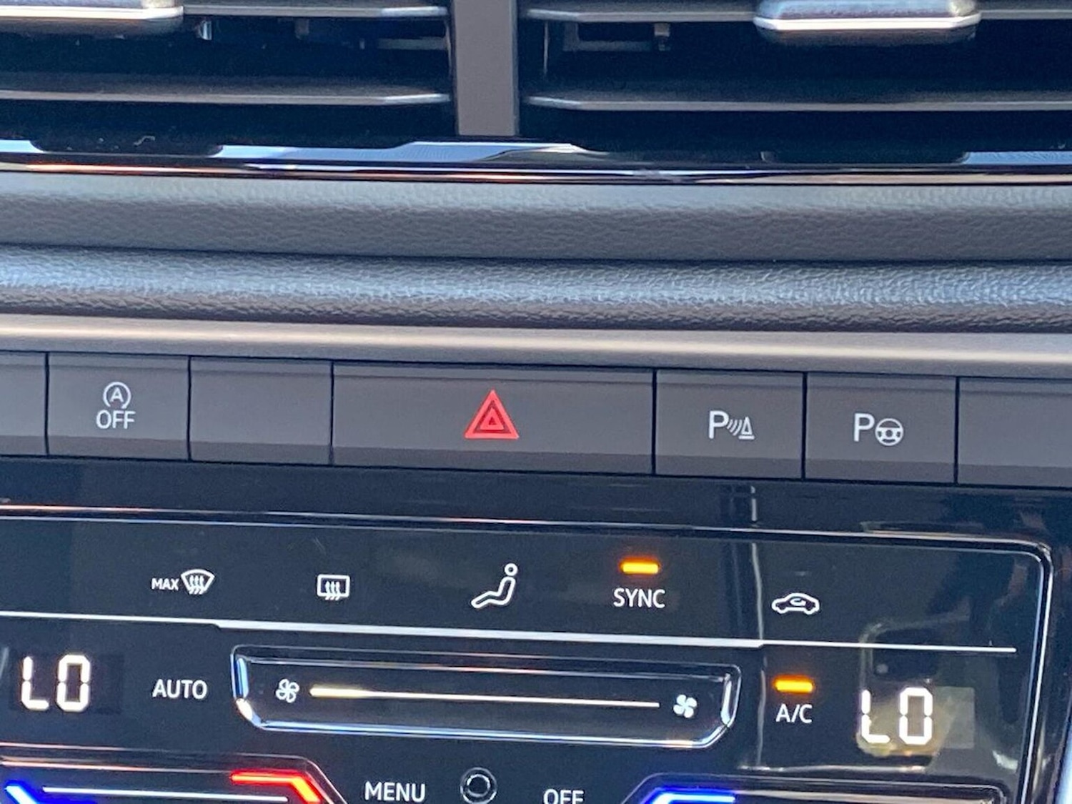 Used Volkswagen T-Roc 2025 for sale - 76142969: Photo 22