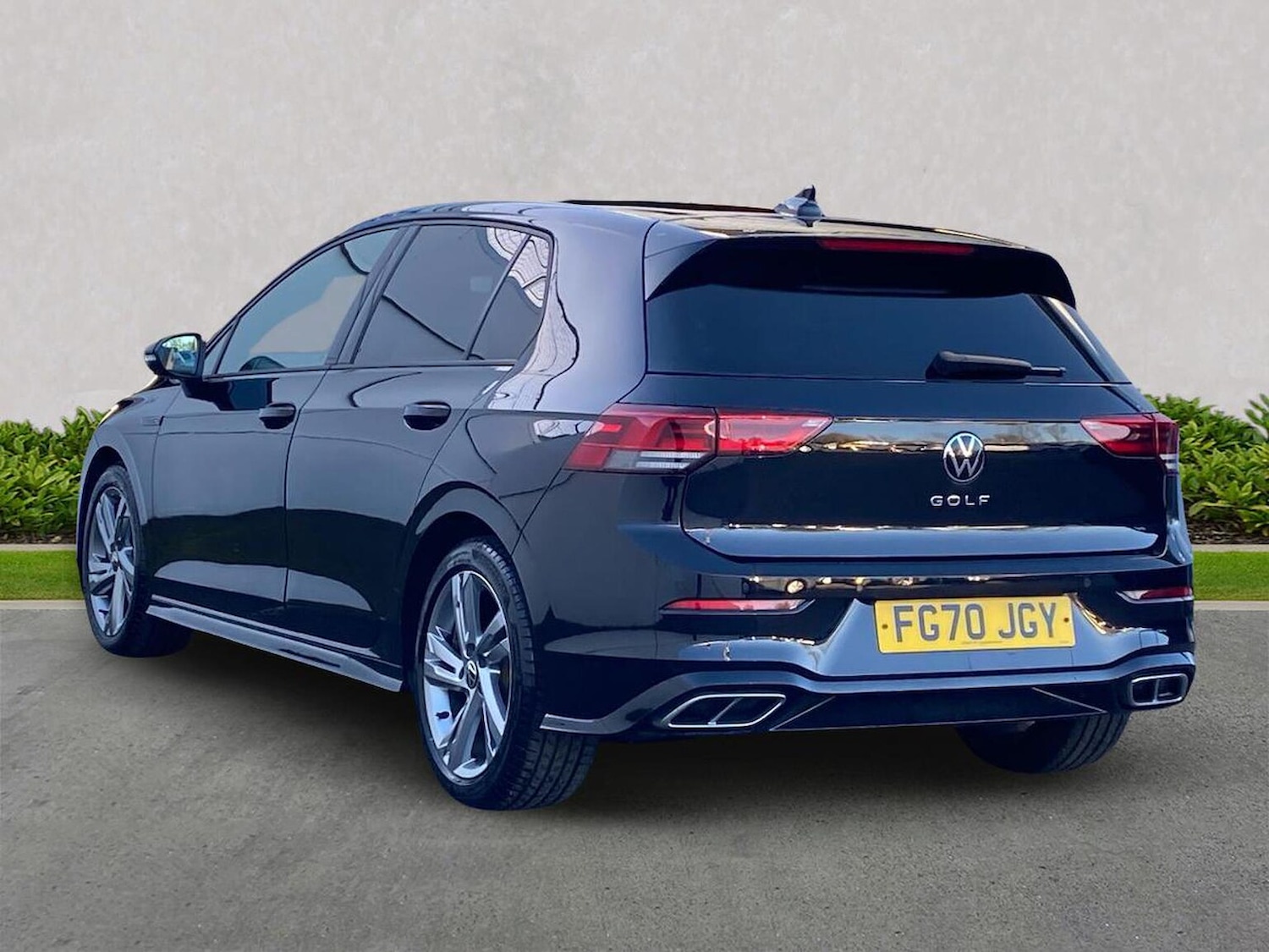 Used Volkswagen Golf 2020 for sale - 76699543: Photo 2