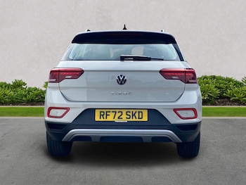 Used Volkswagen T-Roc 2023 for sale - 79419313: Photo