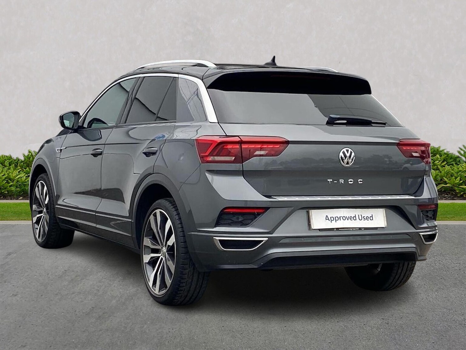 Used Volkswagen T-Roc 2020 for sale - 76693436: Photo 2