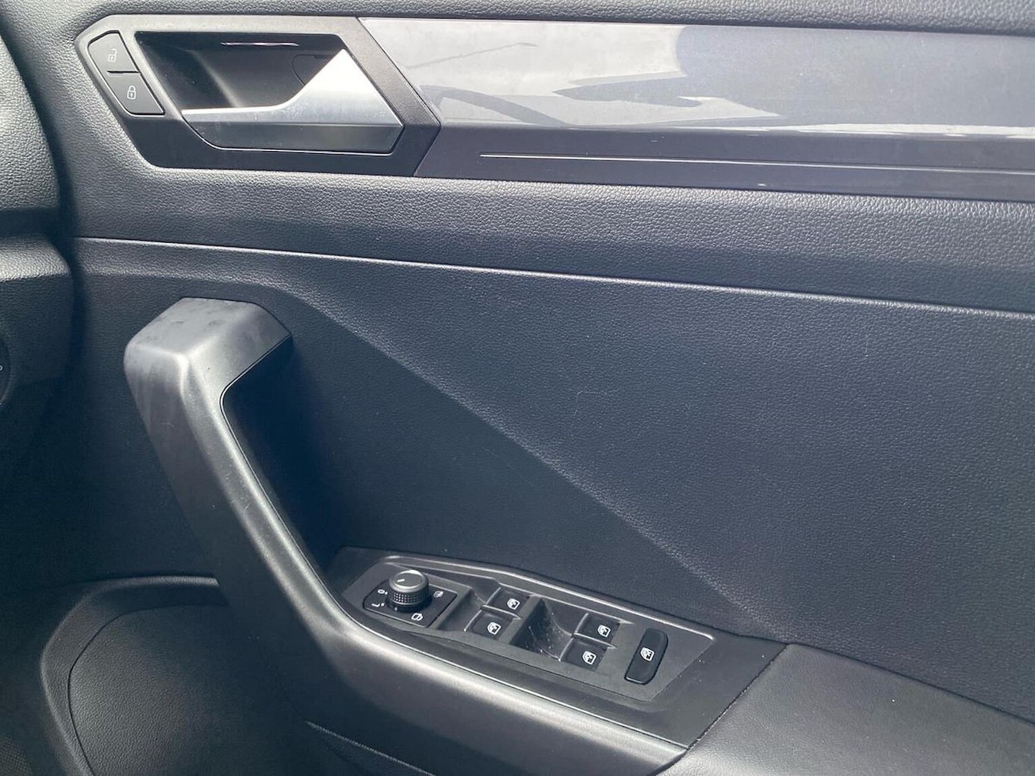 Used Volkswagen T-Roc 2020 for sale - 76693436: Photo 21