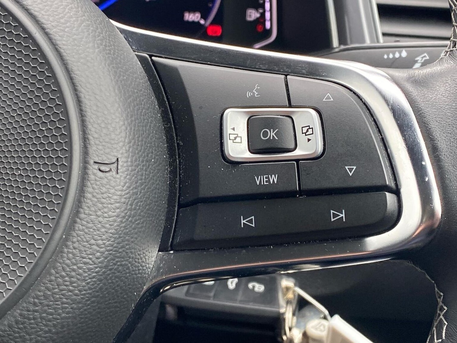 Used Volkswagen T-Roc 2020 for sale - 76693436: Photo 26