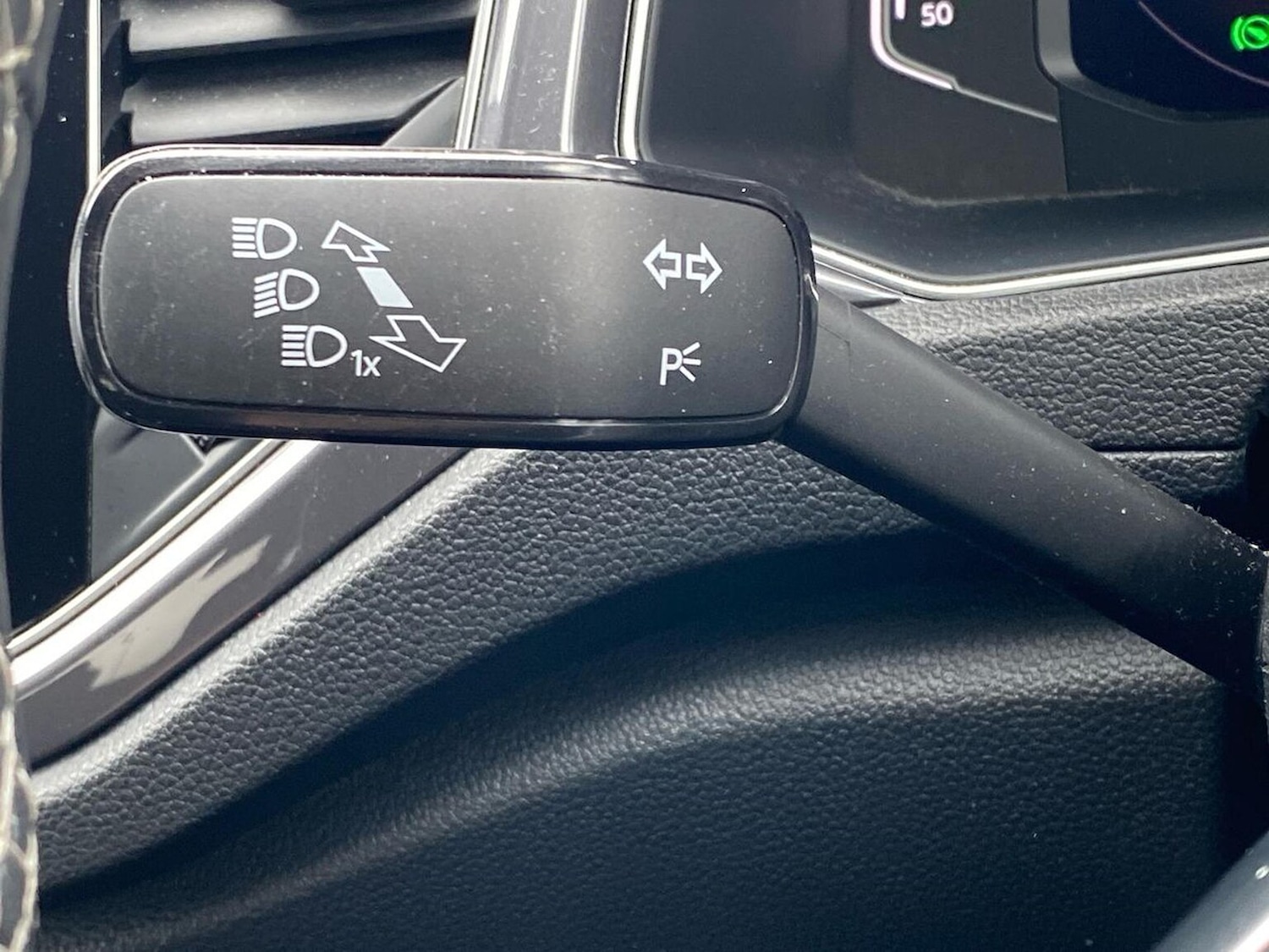 Used Volkswagen T-Roc 2020 for sale - 76693436: Photo 29