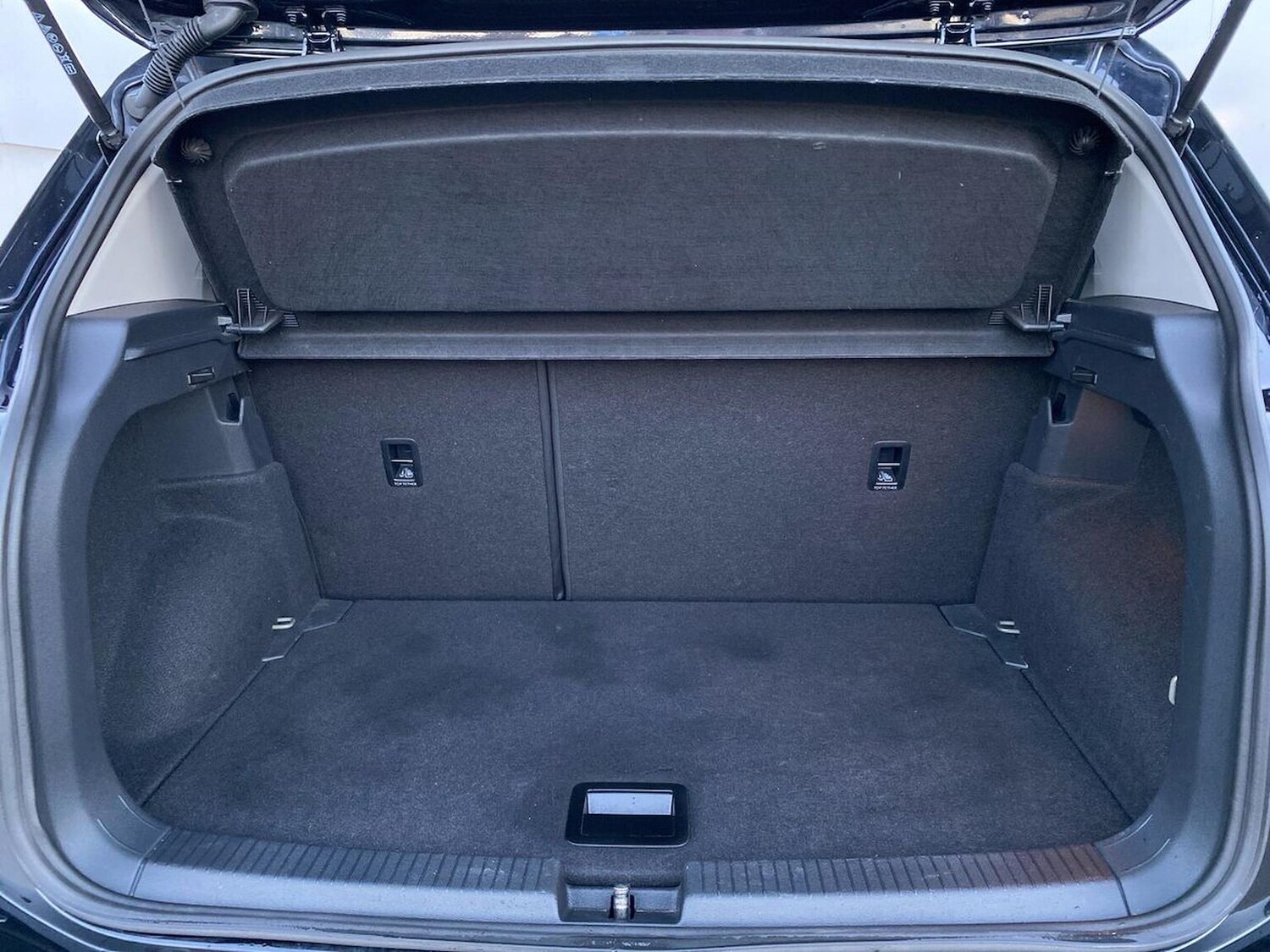 Used Volkswagen T-Cross 2022 for sale - 76643573: Photo 17