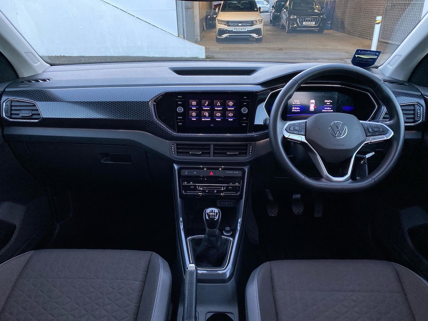 Used Volkswagen T-Cross 2022 for sale - 76643573: Photo 8